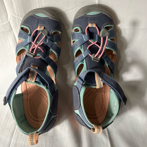 Keen Seacamp II CNX Womens 6 Closed Toe Water Sandals - Picture 2 of 12